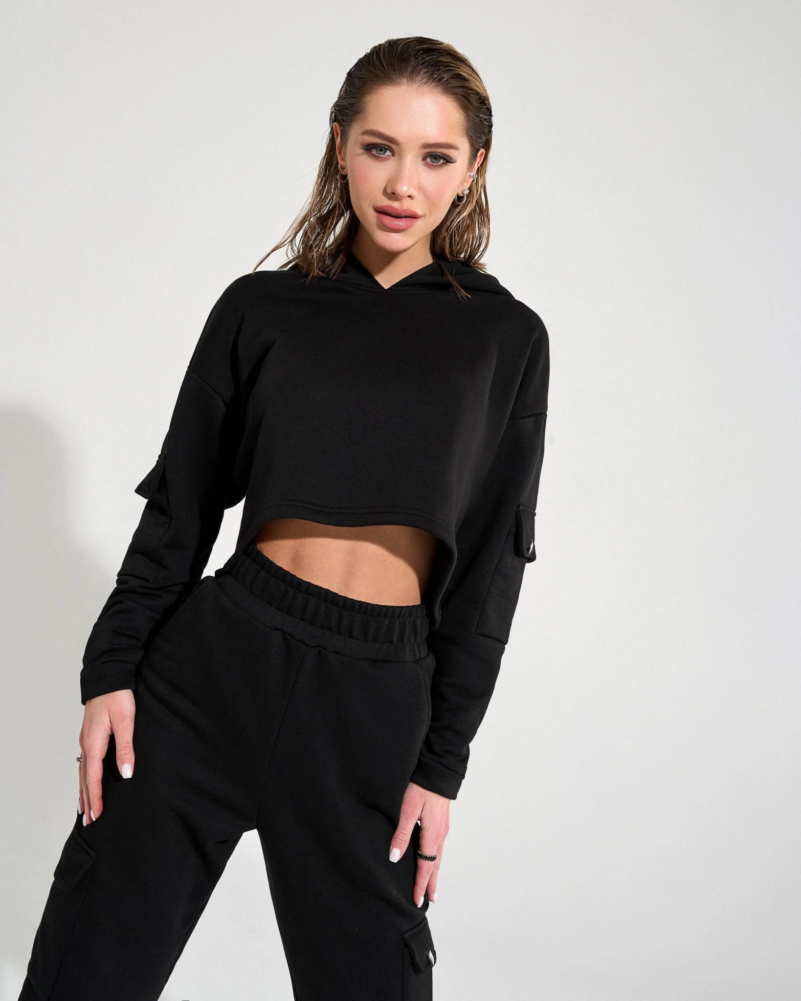 Cargo Sweatshirt Black - Image 10