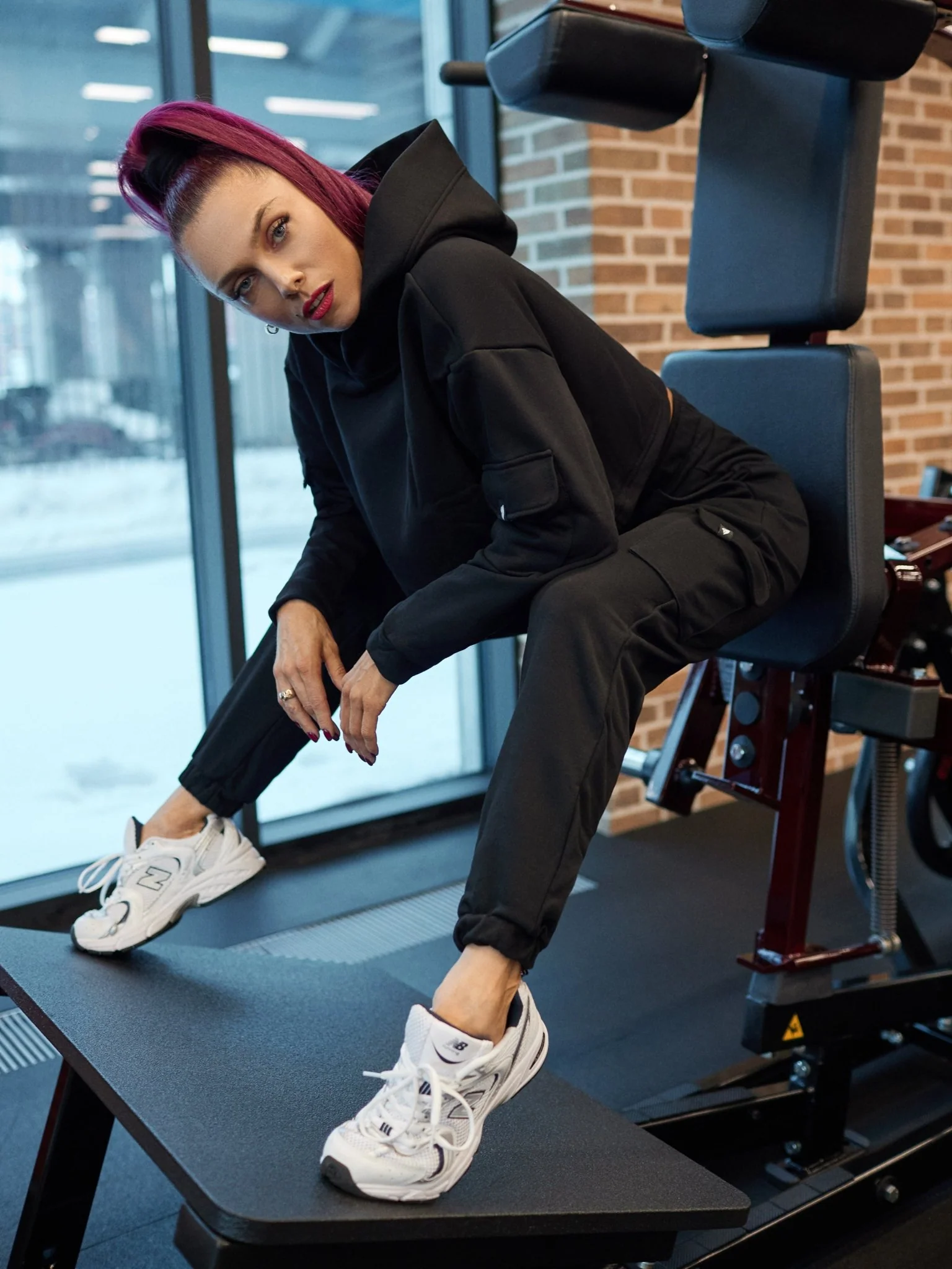 Cargo Sweatshirt Black - Image 3
