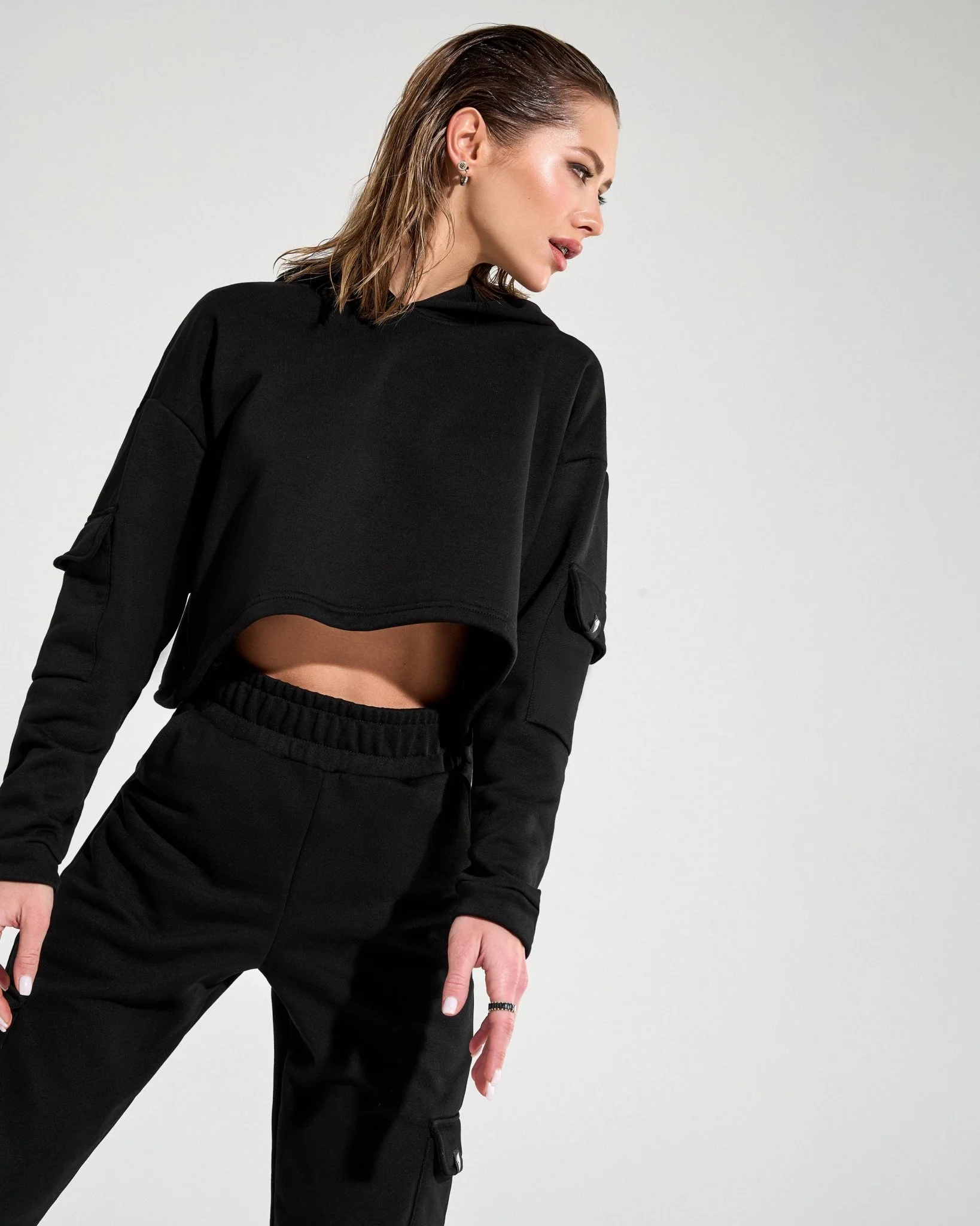 Cargo Sweatshirt Black - Image 5