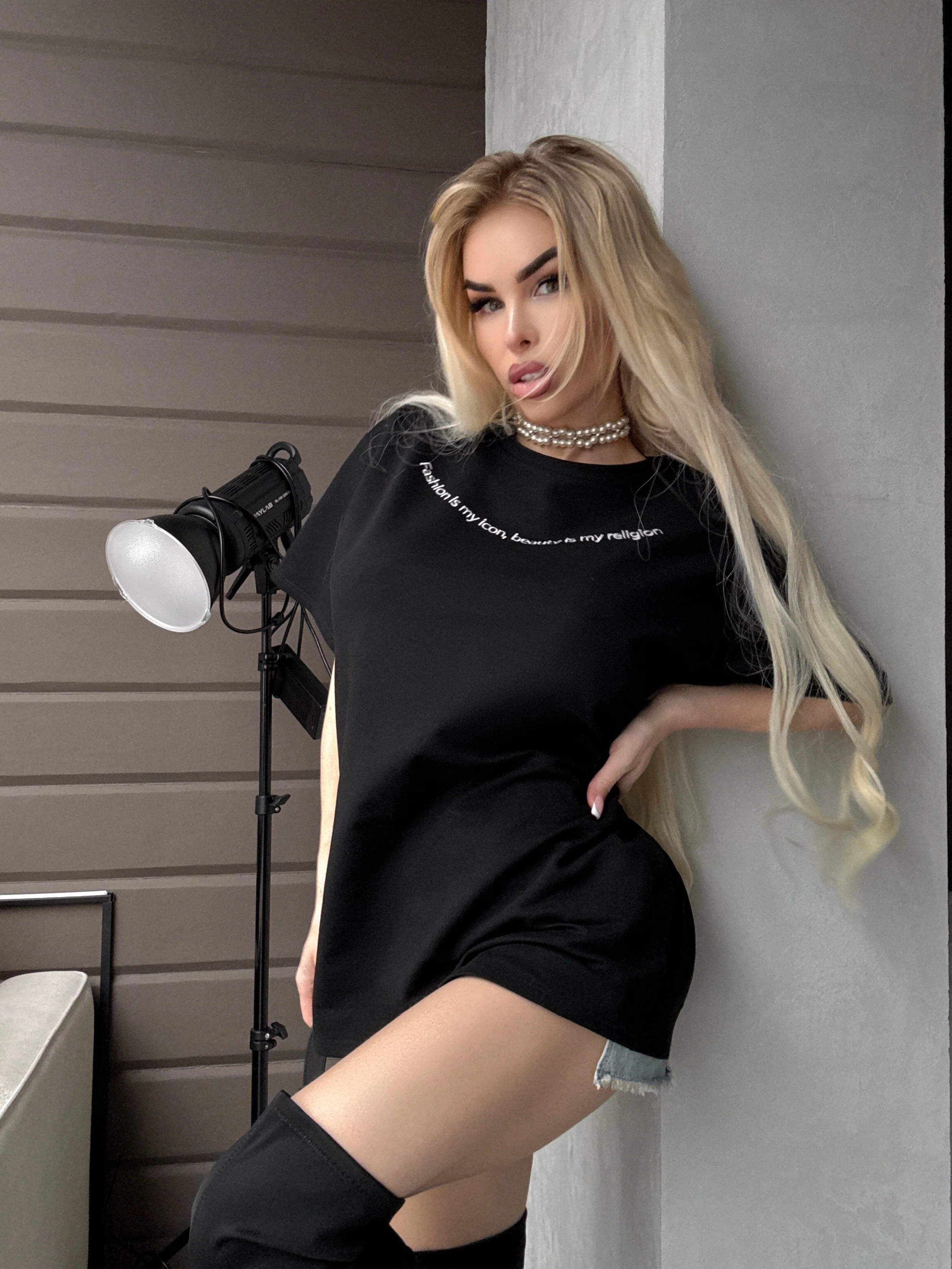 T-shirt Oversize T-Shirt Beauty Icon - Image 2
