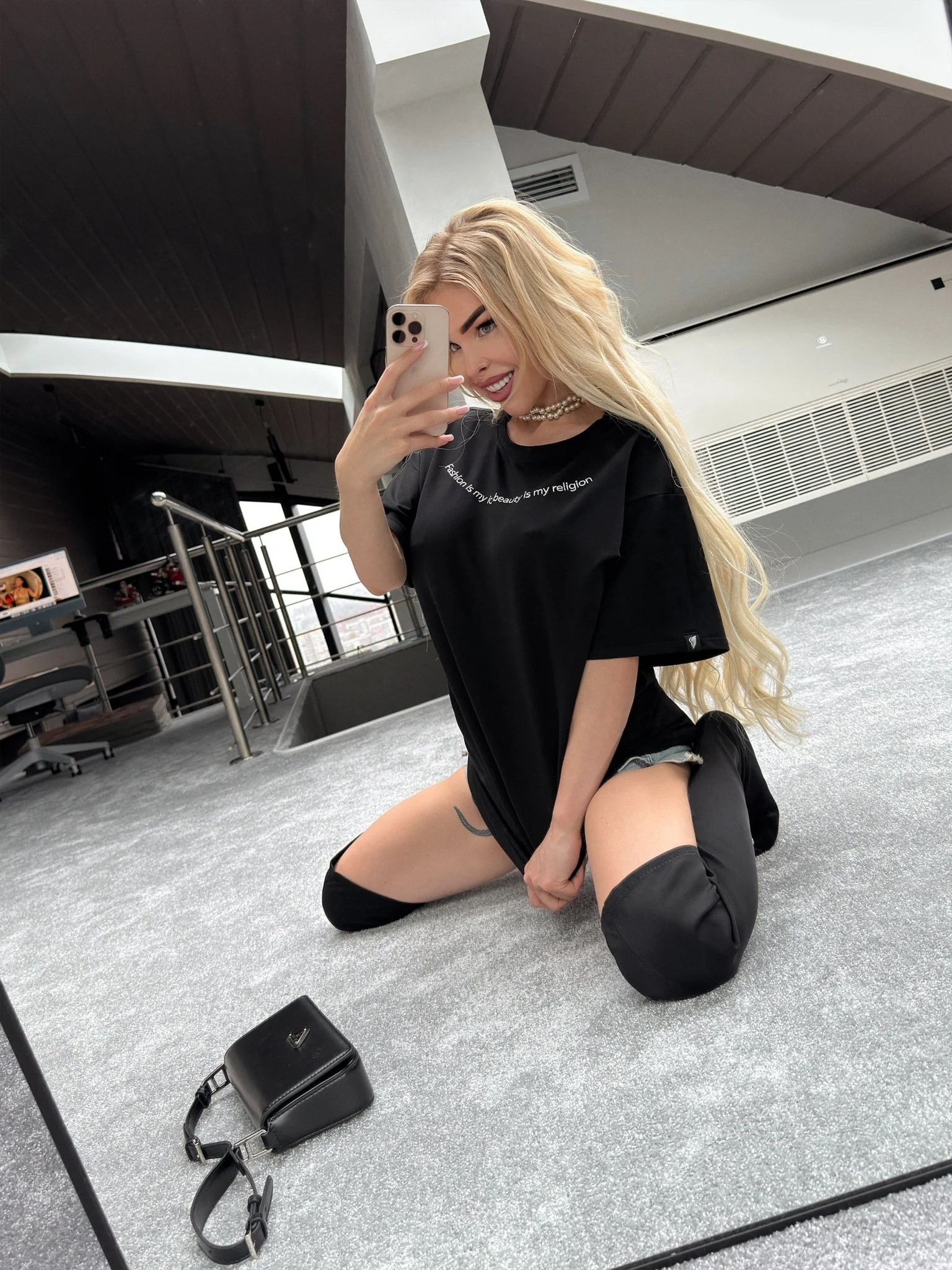 T-shirt Oversize T-Shirt Beauty Icon - Image 8