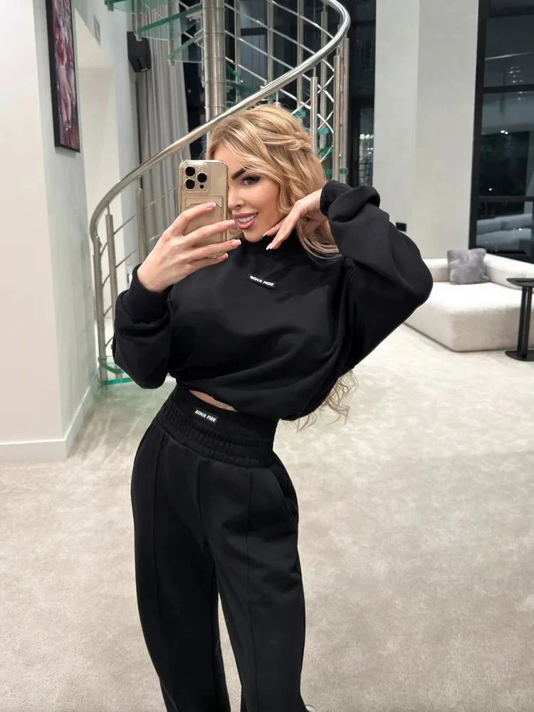 Vogue Sweatshirt Black - Image 7